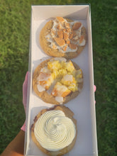 Load image into Gallery viewer, Gourmet Cookie
