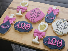 Load image into Gallery viewer, Custom Sugar Cookies (one dozen)
